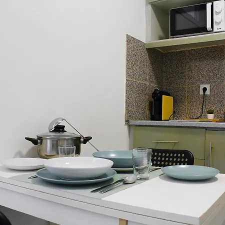 Estudio Avenida Apartment *