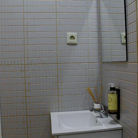 Estudio Avenida Apartment